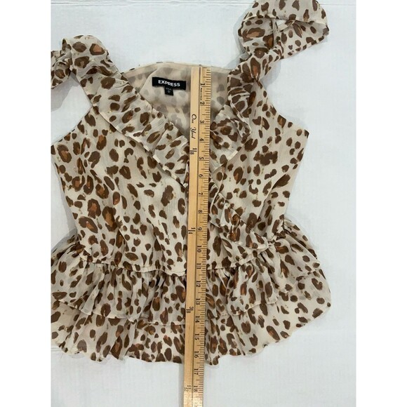 Express Small Tan Brown Leopard Ruffle Top - Picture 5 of 7